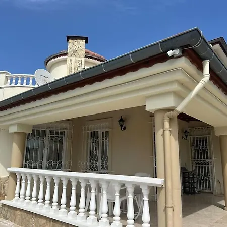 Villa Gold Da Oezel Havuzlu Muhtesem