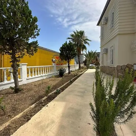 Gold Da Oezel Havuzlu Muhtesem Alanya