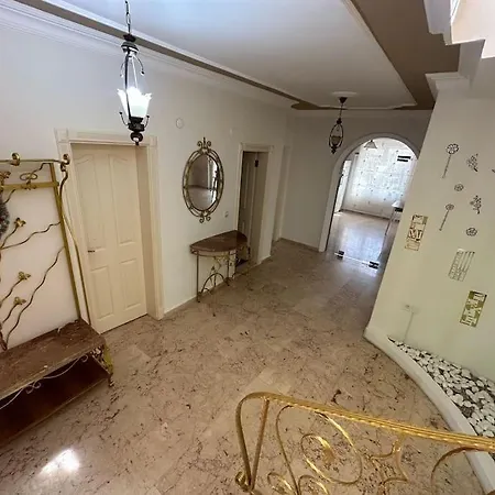 Gold Da Oezel Havuzlu Muhtesem * Alanya